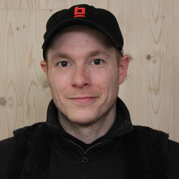 390 Björn Clös Web 600 (002)